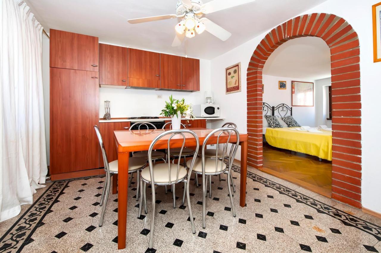 Carera Seaview Apartments Rovinj Luaran gambar